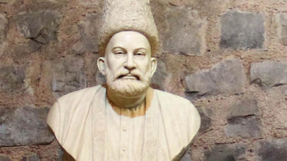 statue of Mirza Ghalib in Old Delhi